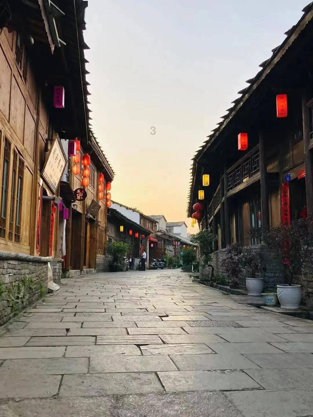 城发集团组织开展“新发展阶段产业发展趋势与城投转型”专题培训